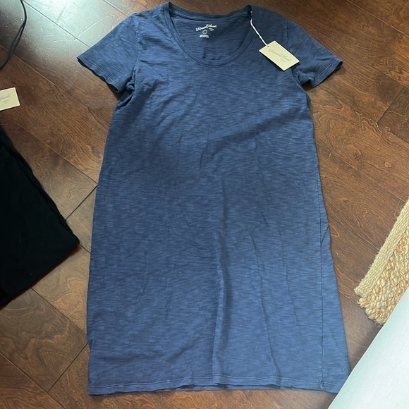 New 2 Universal Thread Women's Small Black & Blue Short Sleeve T-Shirt Dresses - Picture 4 of 10